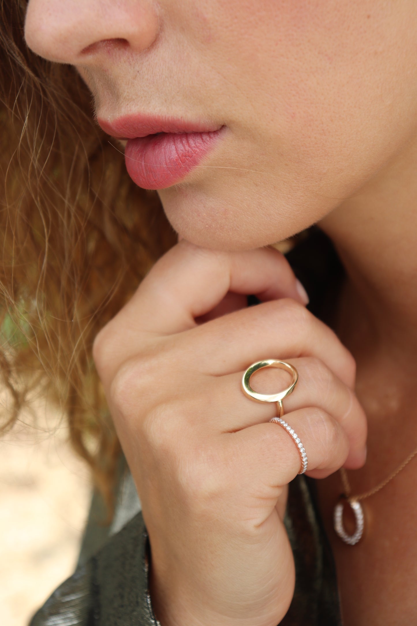 Single Link Ring with Pave Diamonds