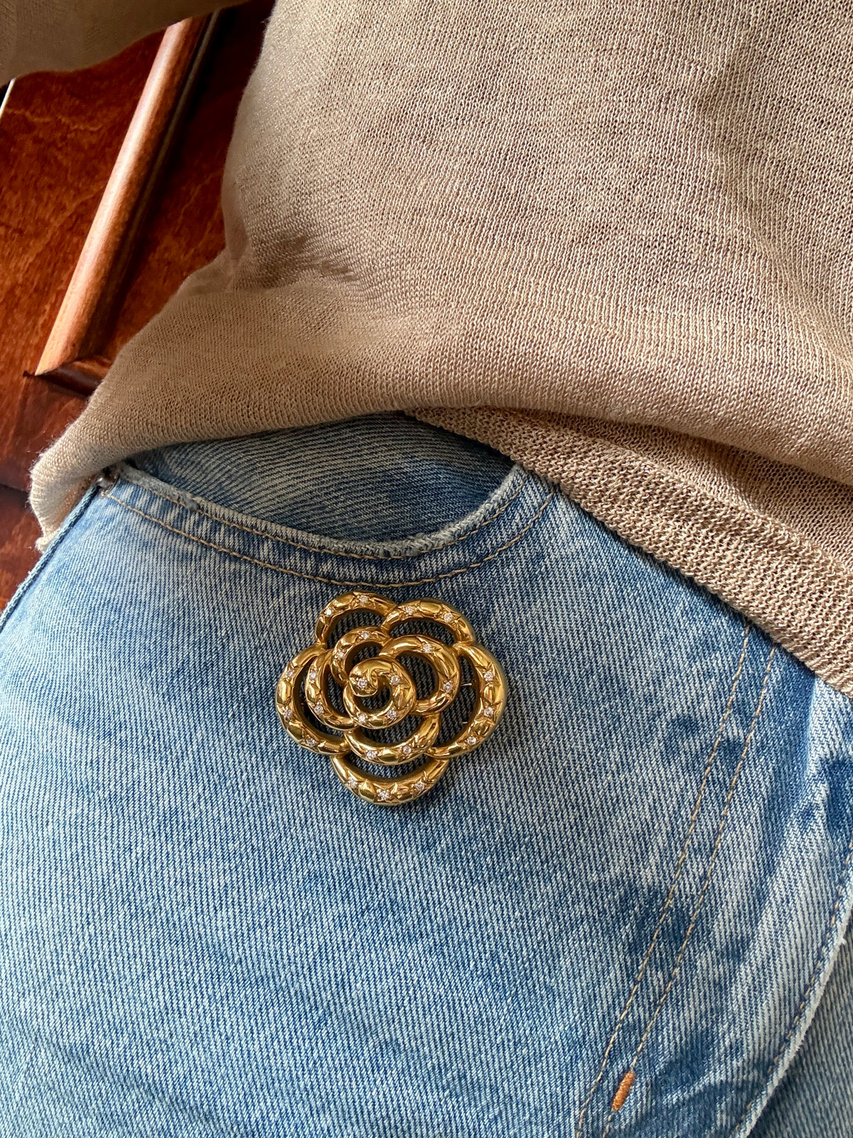 Retro Floral Brooch