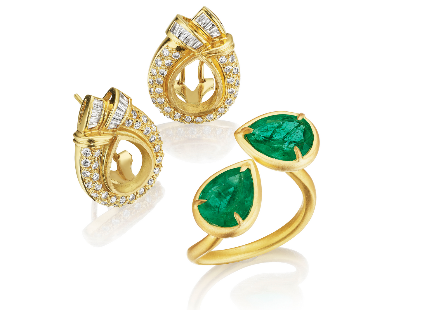 Pear-shaped Emerald Bypass Ring