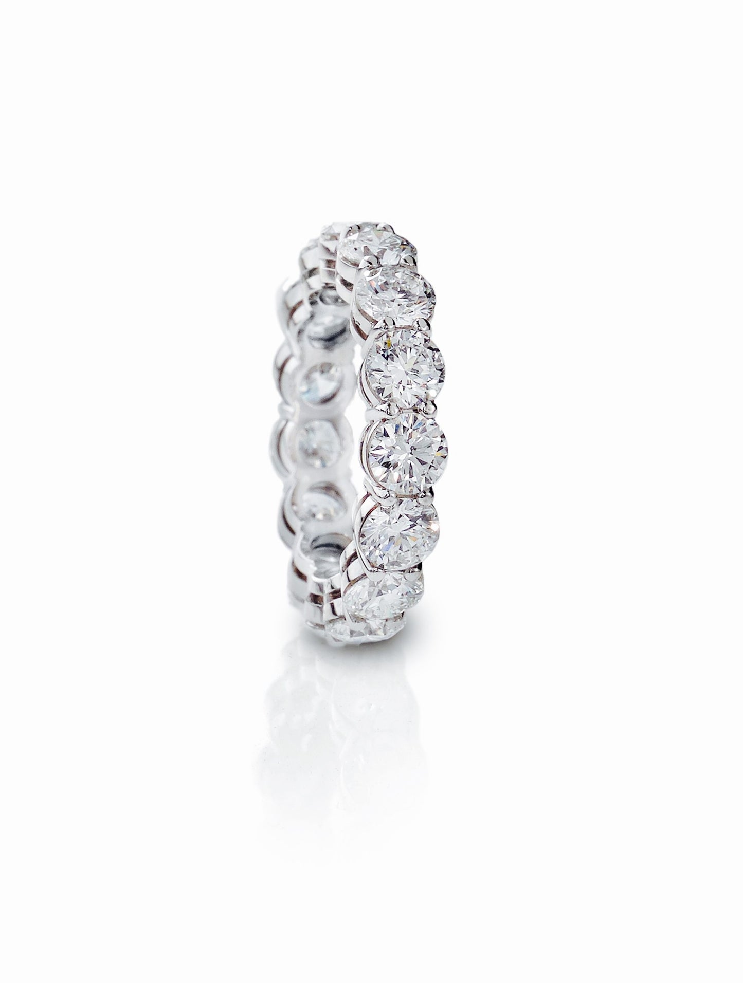 Brilliant-Cut Diamond Eternity Band